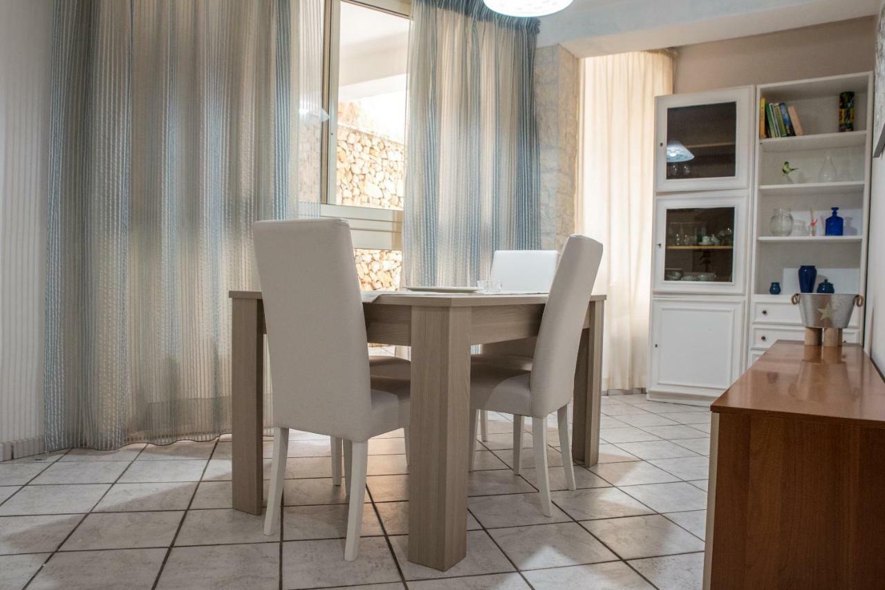 Casa Vacanze Margherita Porto Torres Bagian luar foto