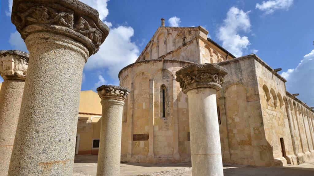 Casa Vacanze Margherita Porto Torres Bagian luar foto